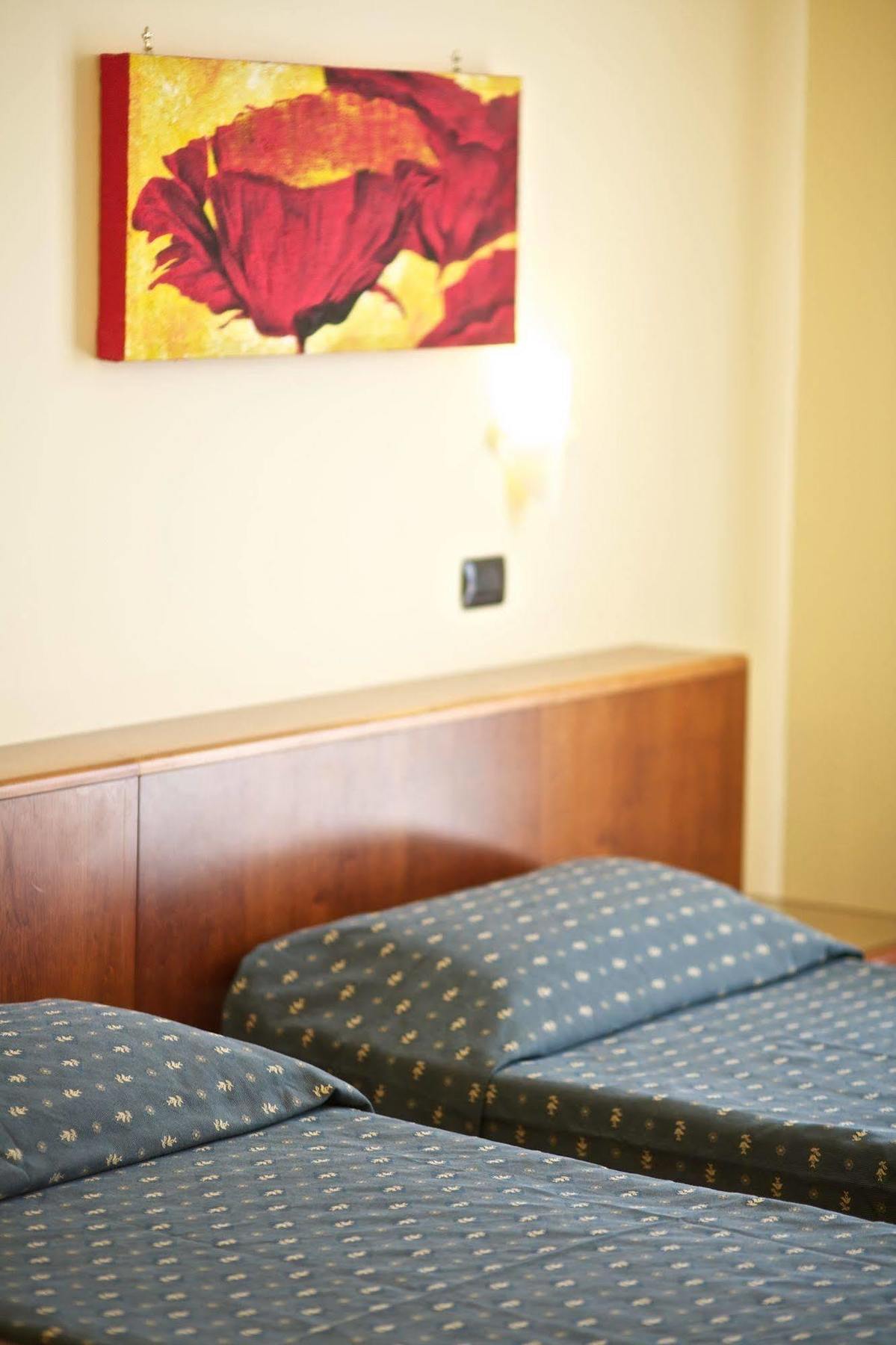 Lo Scacciapensieri Hotel & Restaurant Monteroni di Lecce Eksteriør billede